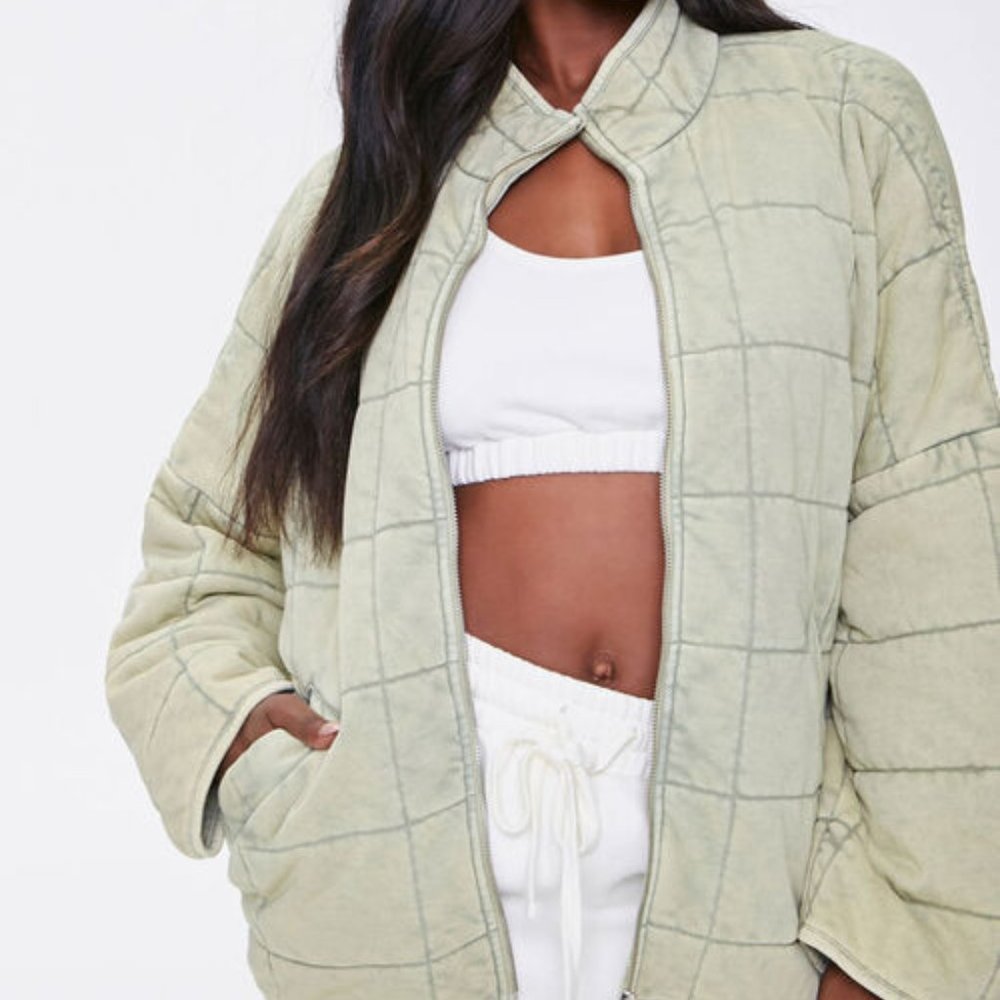 Forever 21 NWT Quilted Zip-Up Jacket (Green) SizeM